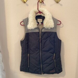G.H. Bass & Co. Black Vest with Cream Faux Fur Collar, Cozy and Cute